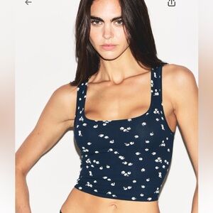 NWT SKIMS Cotton Rib Tank S
Daisy Print